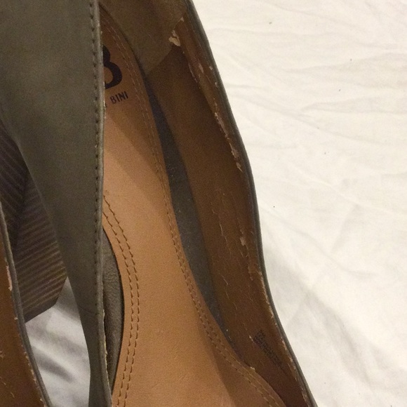 Gianni Bini Green Leather Platform Heels Size 9 - Picture 4 of 8